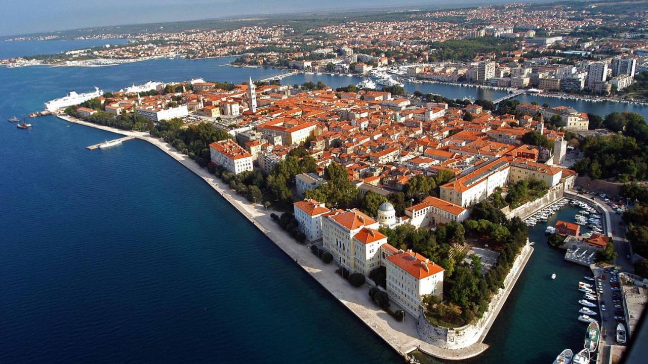 Apartment Zara, Centar